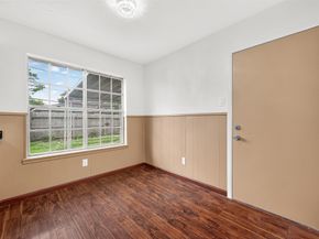 11811 Rowan, Houston TX 77072