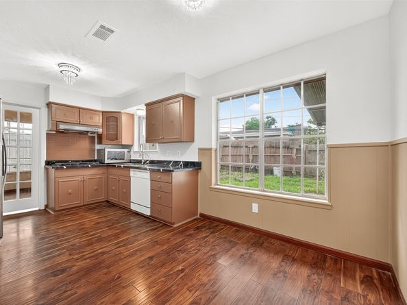 11811 Rowan, Houston TX 77072