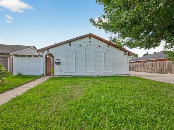 11811 Rowan, Houston TX 77072