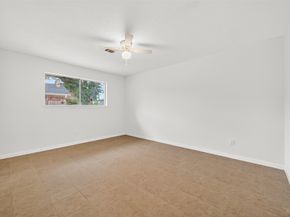 11811 Rowan, Houston TX 77072