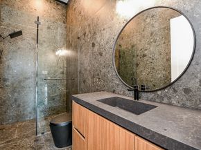 7218 Schiller Street, Houston TX 77055