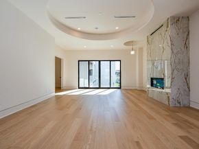 7218 Schiller Street, Houston TX 77055