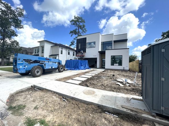 7218 Schiller Street, Houston TX 77055
