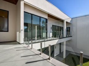 7218 Schiller Street, Houston TX 77055