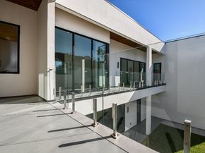 7218 Schiller Street, Houston TX 77055