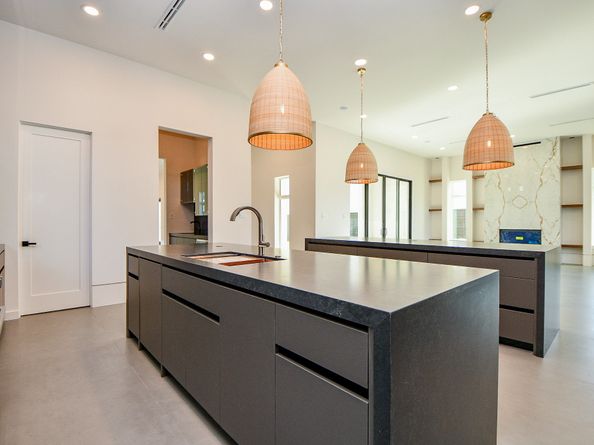 7218 Schiller Street, Houston TX 77055