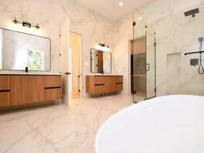 7218 Schiller Street, Houston TX 77055