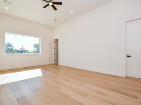 7218 Schiller Street, Houston TX 77055