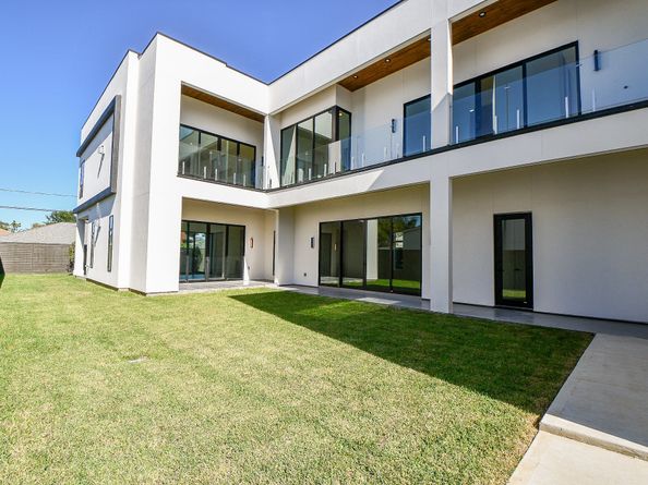 7218 Schiller Street, Houston TX 77055