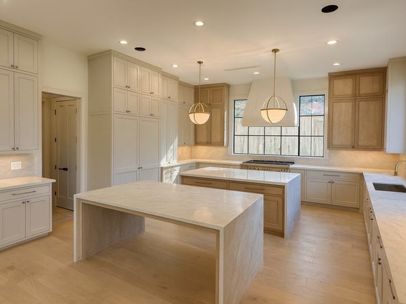 9851 Warwana Road, Houston TX 77080