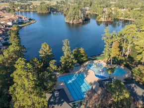 1615 Noble Pointe Drive, Spring TX 77379