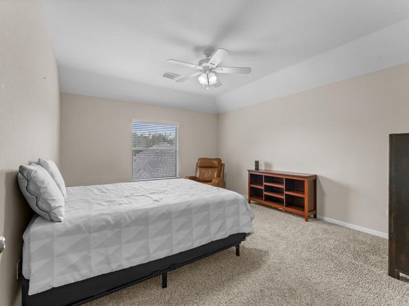 1615 Noble Pointe Drive, Spring TX 77379