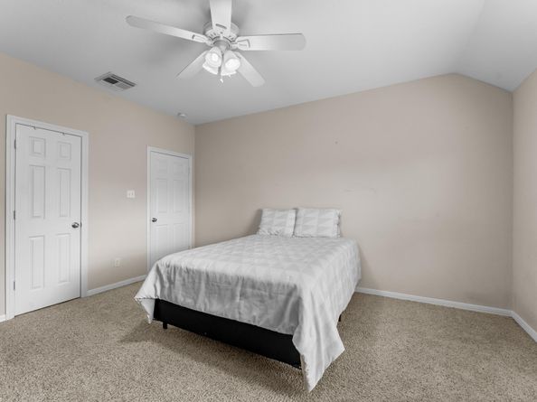 1615 Noble Pointe Drive, Spring TX 77379