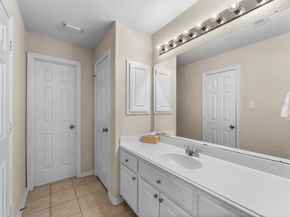 1615 Noble Pointe Drive, Spring TX 77379
