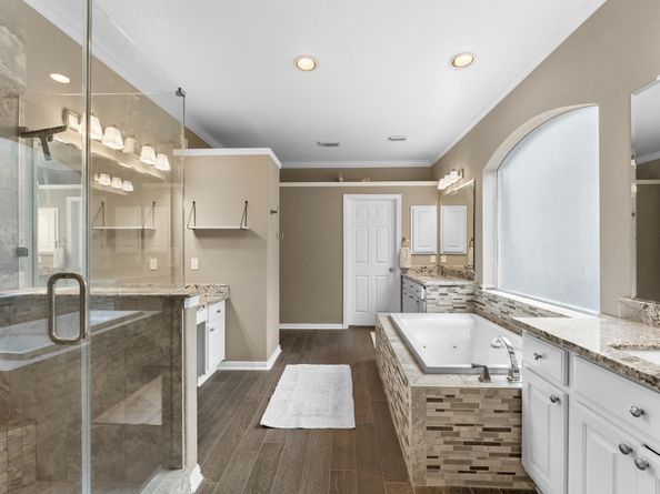 1615 Noble Pointe Drive, Spring TX 77379