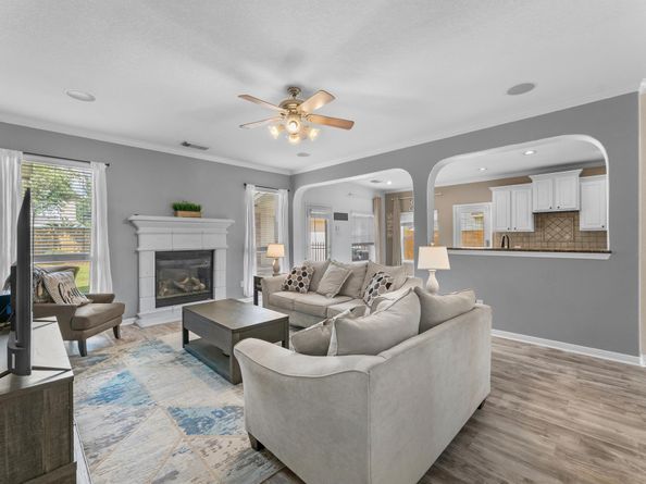 1615 Noble Pointe Drive, Spring TX 77379