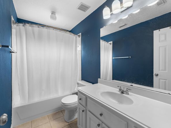 1615 Noble Pointe Drive, Spring TX 77379