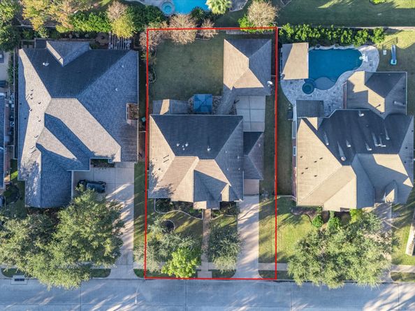 1615 Noble Pointe Drive, Spring TX 77379