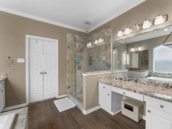 1615 Noble Pointe Drive, Spring TX 77379