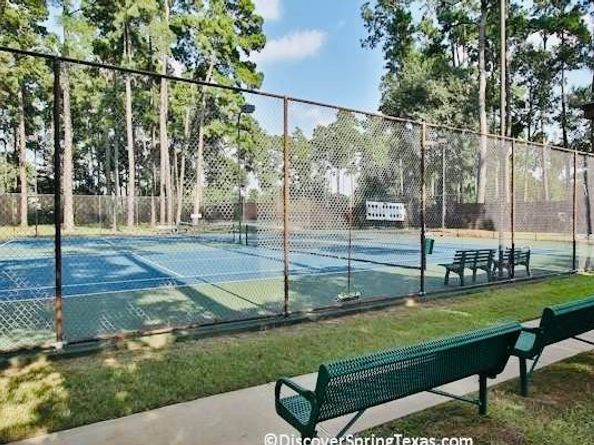 1615 Noble Pointe Drive, Spring TX 77379