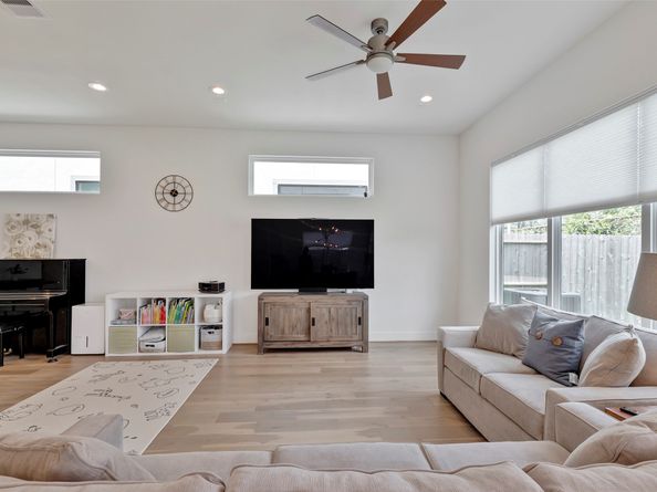 8706 Ojeman Creek Lane, Houston TX 77055
