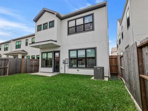 8706 Ojeman Creek Lane, Houston TX 77055