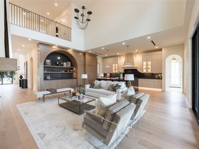 765 Sue Barnett Drive, Houston TX 77018