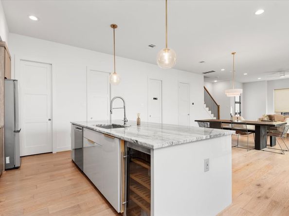 5203 Texas Street, Houston TX 77011