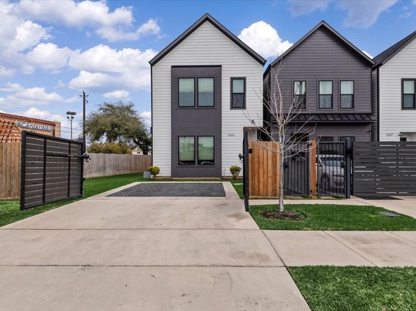 5203 Texas Street, Houston TX 77011
