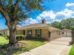 8923 Hendon Lane, Houston TX 77036