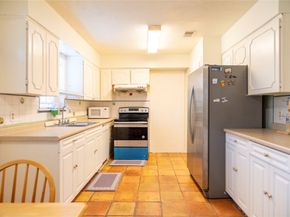 8923 Hendon Lane, Houston TX 77036