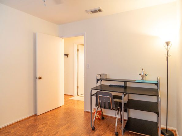 8923 Hendon Lane, Houston TX 77036