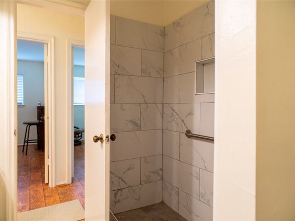 8923 Hendon Lane, Houston TX 77036