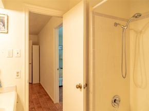 8923 Hendon Lane, Houston TX 77036