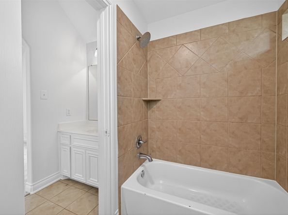 1840 Leela Springs Drive, Conroe TX 77304