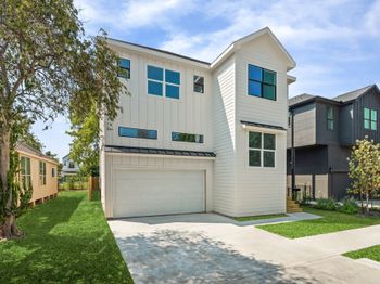 1103 E 37th Street