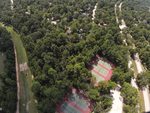 215 E Rainbow Ridge Circle, Spring TX 77381