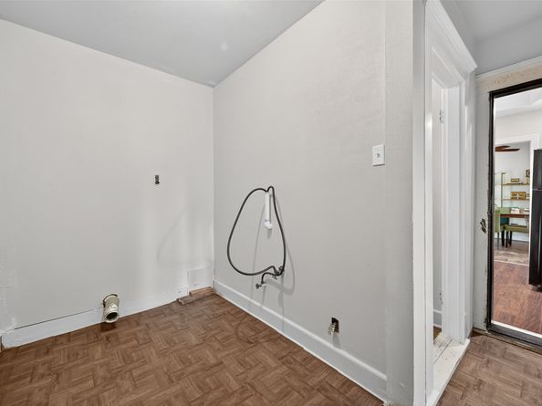 5223 Clay Street, Houston TX 77023