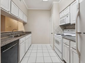 8100 Cambridge Street 19, Houston TX 77054