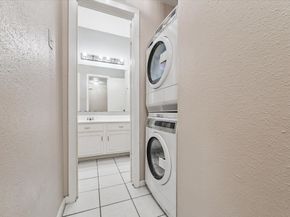 8100 Cambridge Street 19, Houston TX 77054