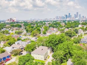 4611 Schroeder Street, Houston TX 77011