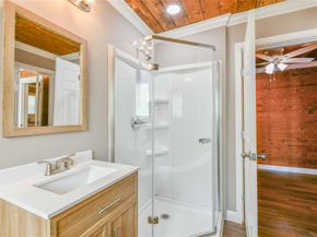 4611 Schroeder Street, Houston TX 77011
