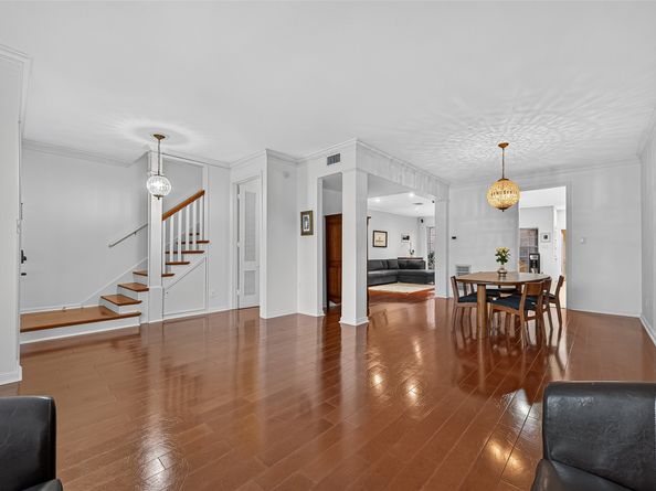 7604 Del Monte Drive, Houston TX 77063