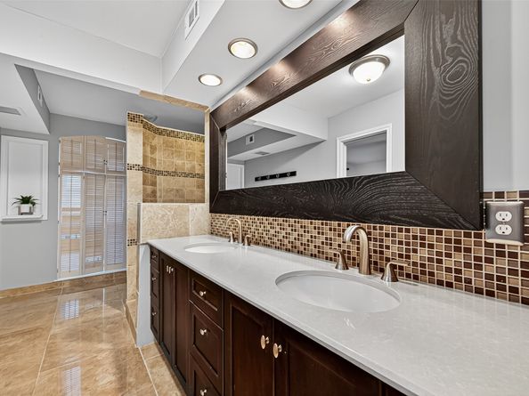 7604 Del Monte Drive, Houston TX 77063