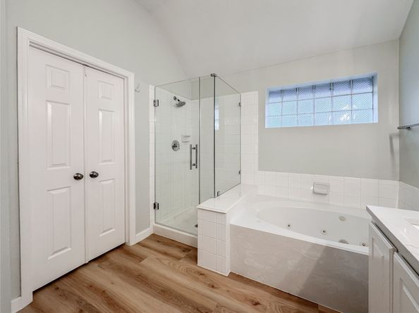 27 Auburn Path Drive, The Woodlands TX 77382