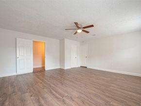 12111 Jutland Road, Houston TX 77048