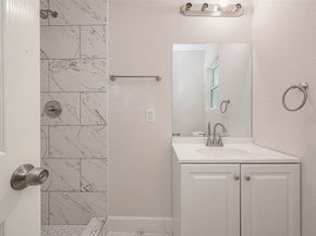 12111 Jutland Road, Houston TX 77048