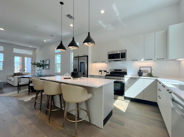 303P Marcella Street, Houston TX 77091