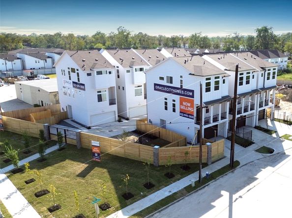 303P Marcella Street, Houston TX 77091