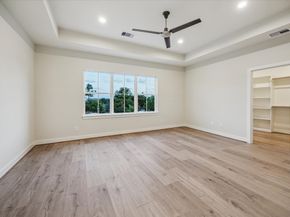 129 Eastwood Street, Houston TX 77011